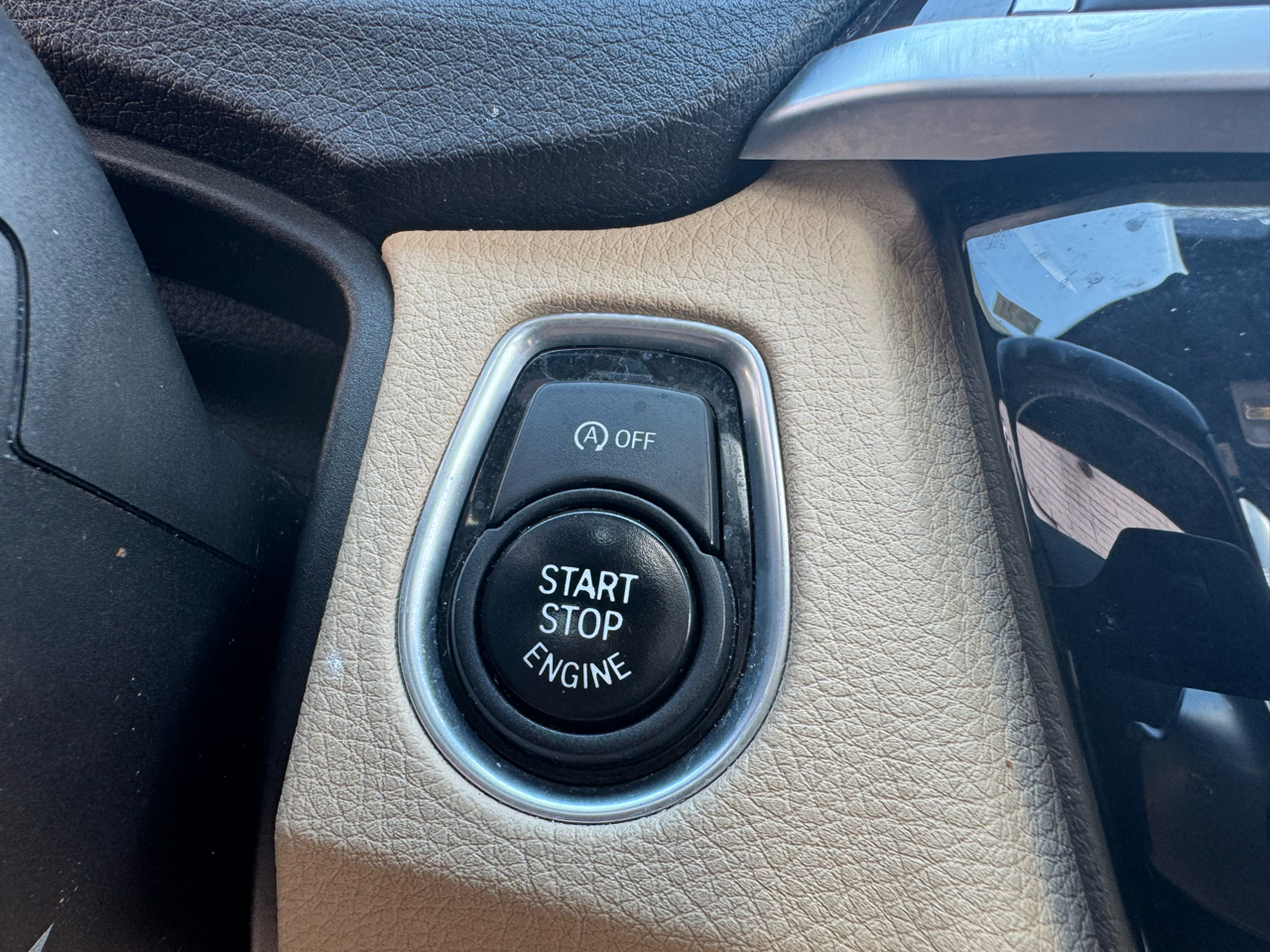 BMW 3-Series 4dr Sdn 328i xDrive AWD SULEV South Africa 2016