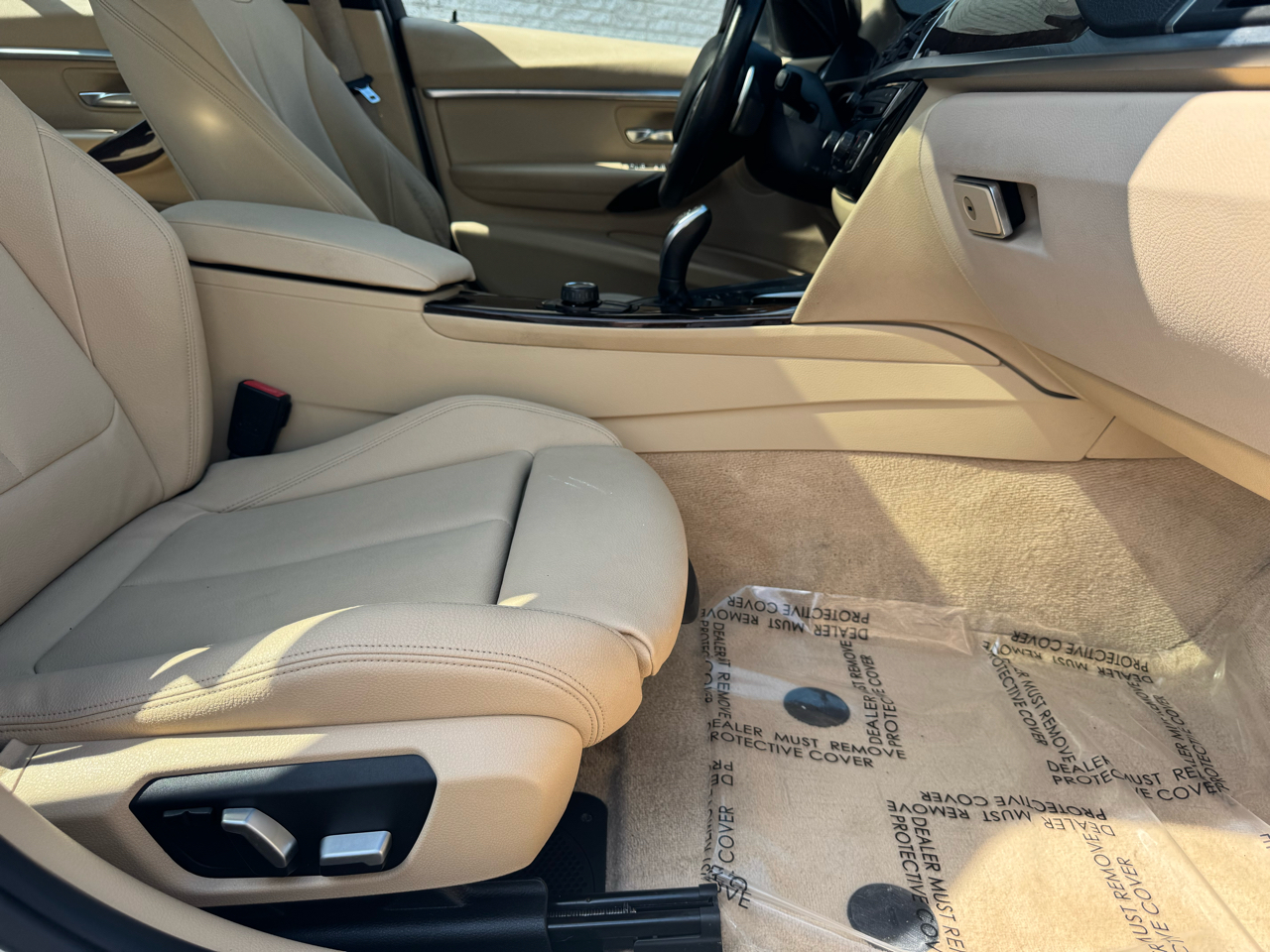 BMW 3-Series 4dr Sdn 328i xDrive AWD SULEV South Africa 2016