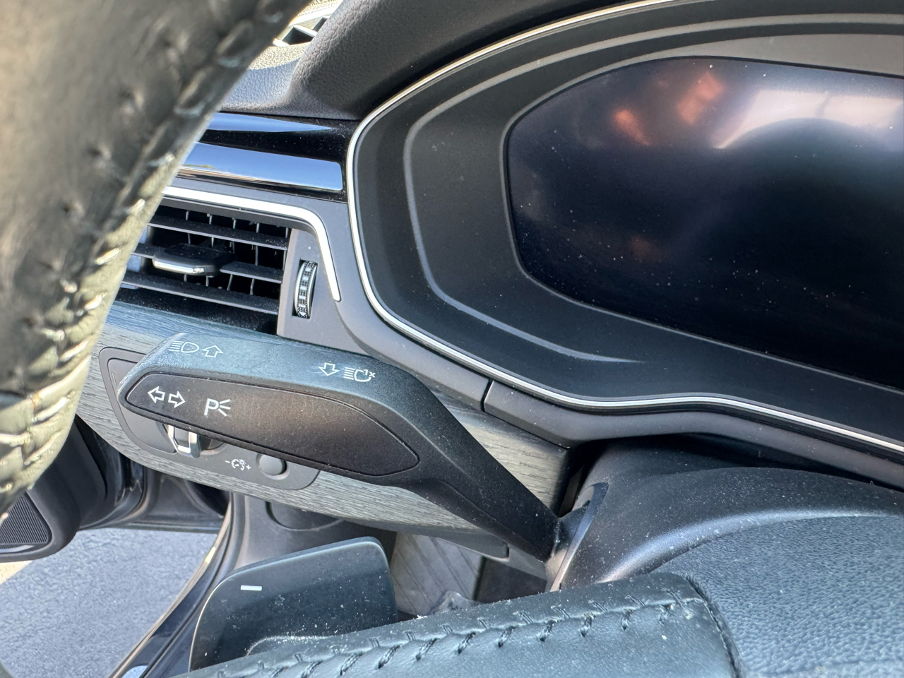 Audi A4 Premium Plus 45 TFSI quattro 2020