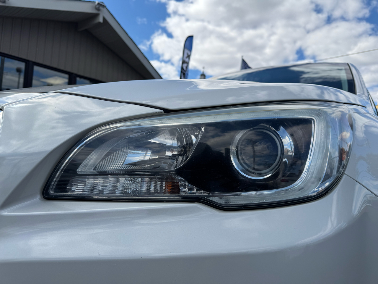 Subaru Legacy 4dr Sdn 2.5i Limited PZEV 2016