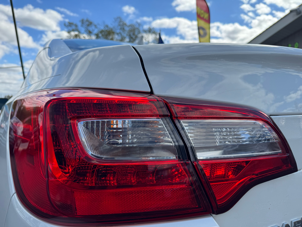 Subaru Legacy 4dr Sdn 2.5i Limited PZEV 2016