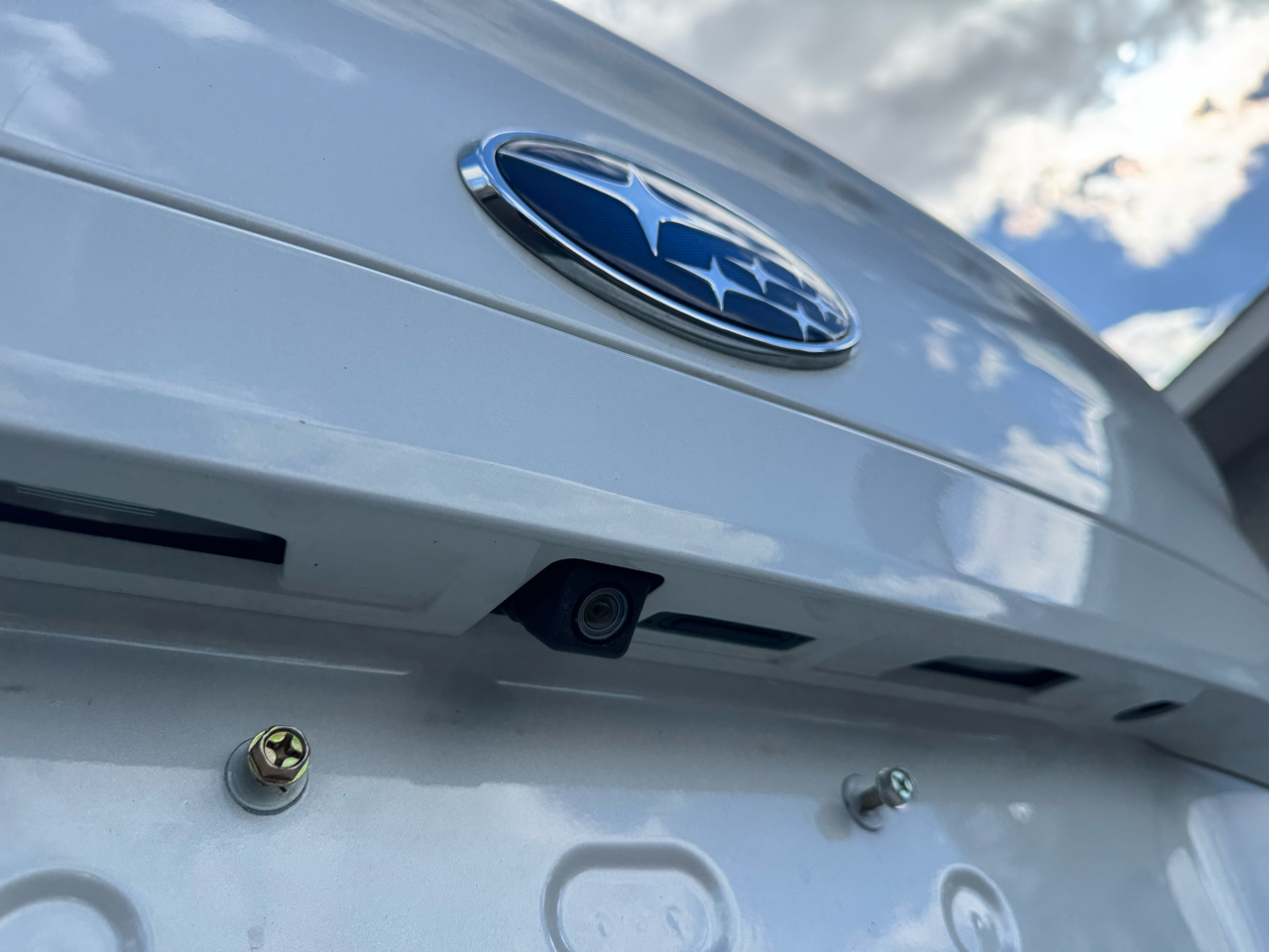 Subaru Legacy 4dr Sdn 2.5i Limited PZEV 2016