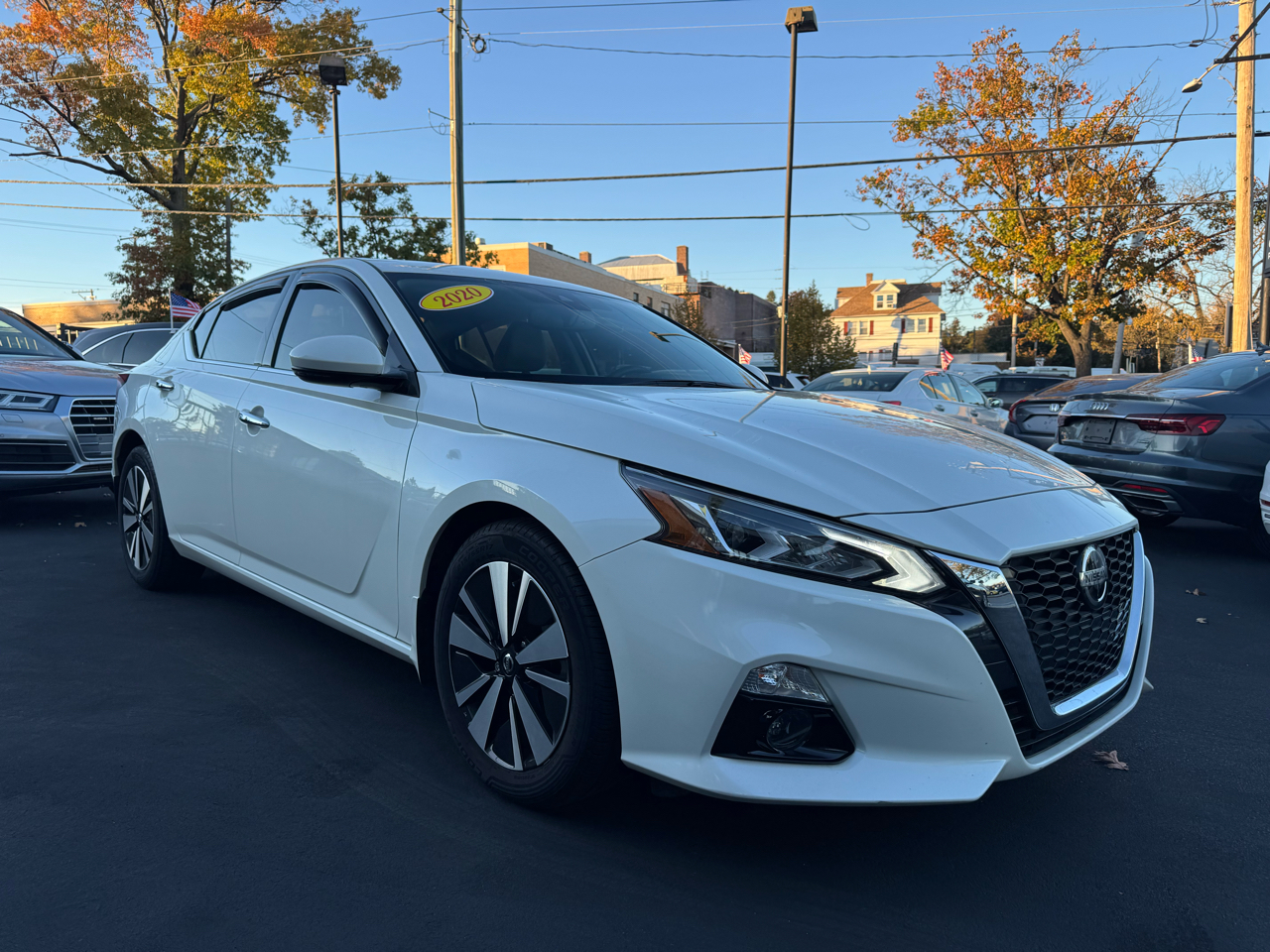 Nissan Altima 2.5 SV Sedan 2020