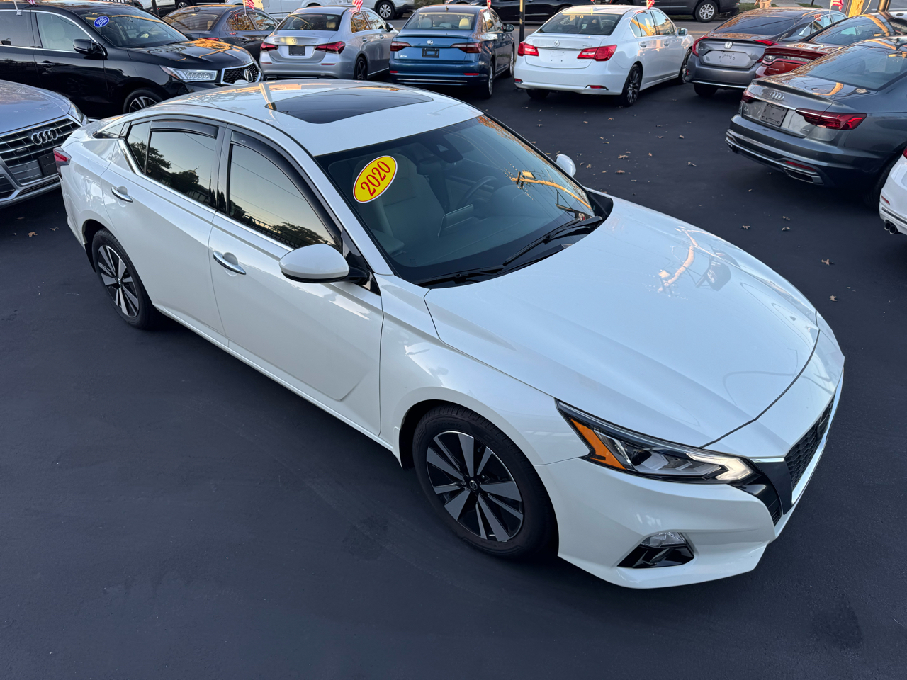 Nissan Altima 2.5 SV Sedan 2020