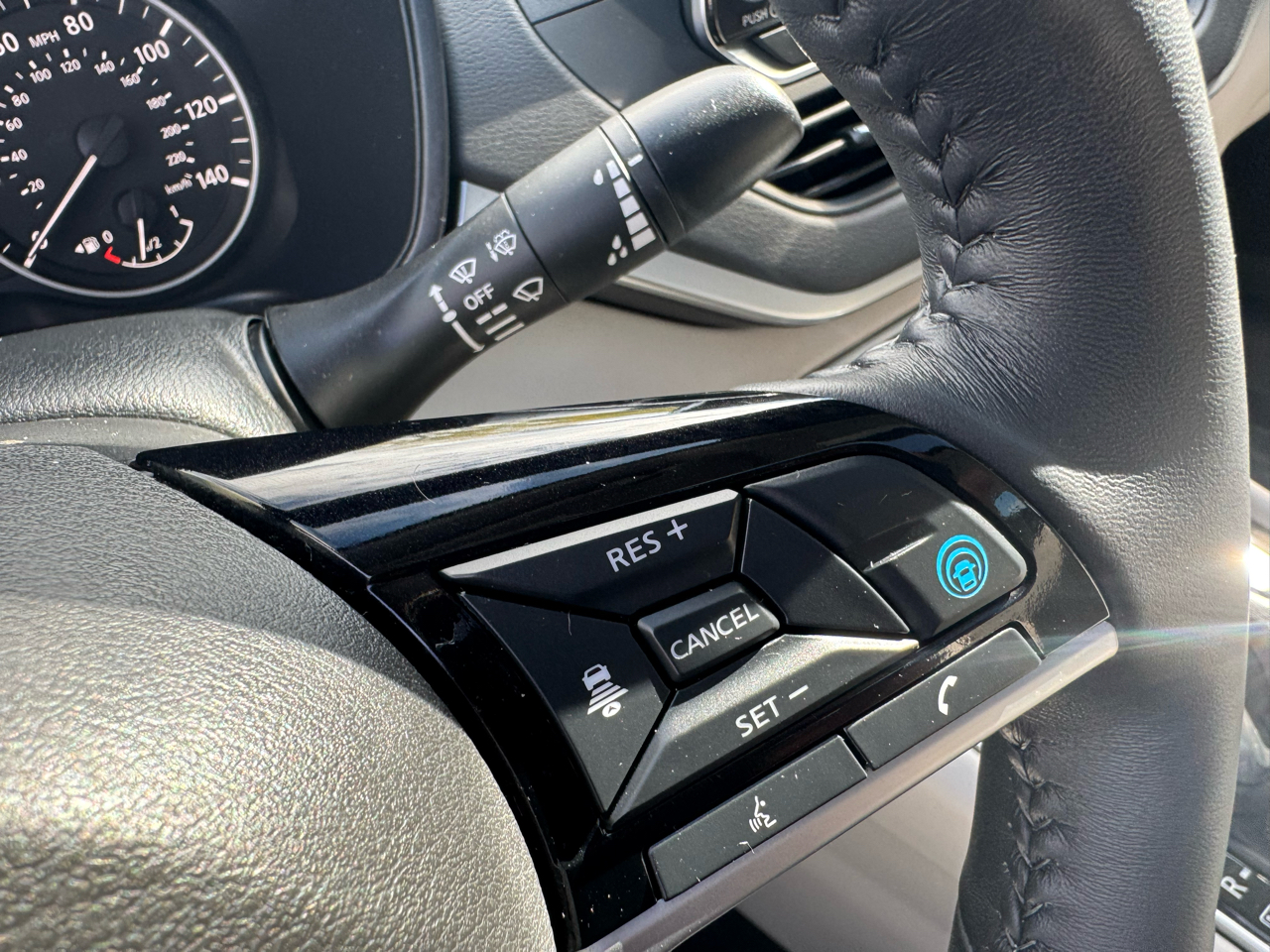 Nissan Altima 2.5 SV Sedan 2020