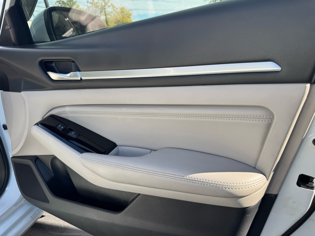 Nissan Altima 2.5 SV Sedan 2020