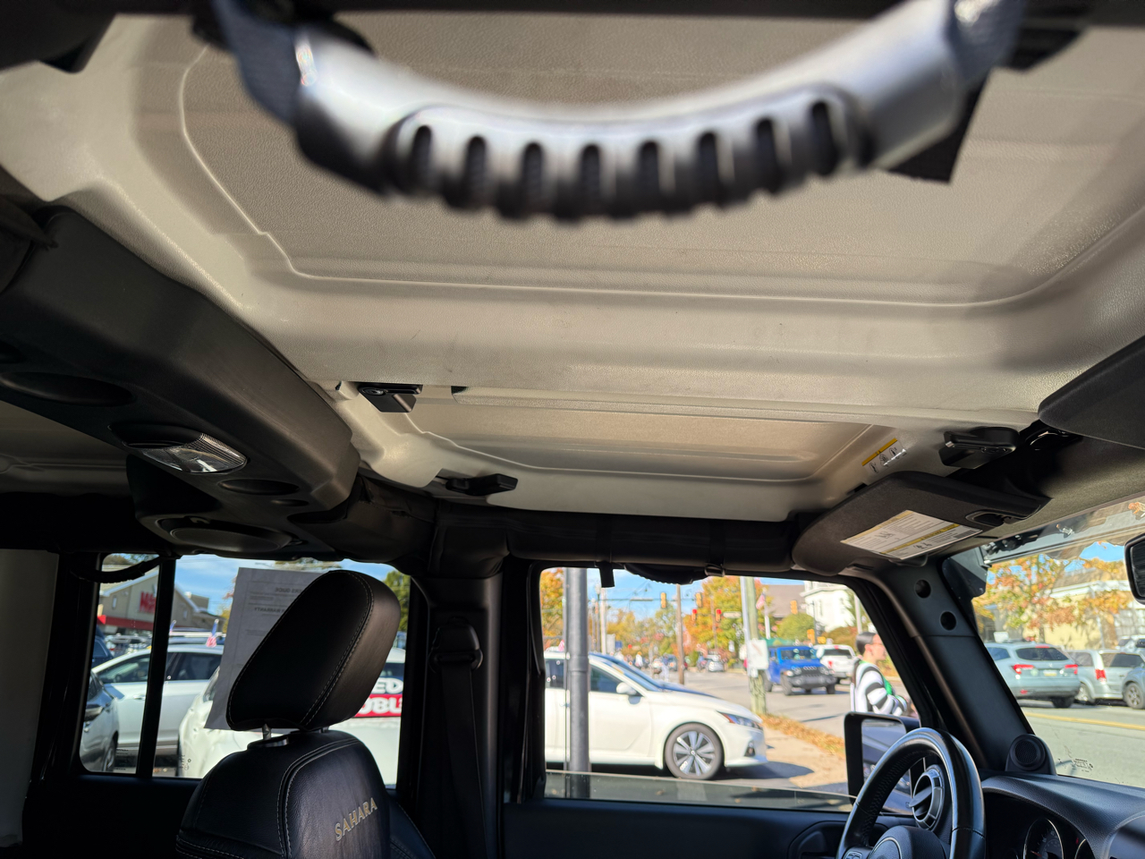 Jeep Wrangler Unlimited 4WD 4dr Sahara 2014