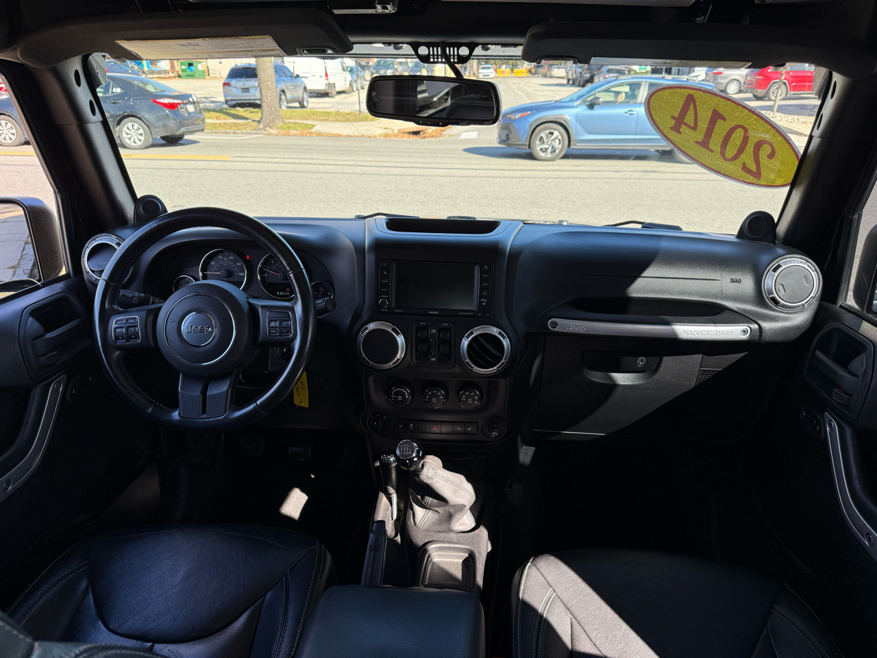 Jeep Wrangler Unlimited 4WD 4dr Sahara 2014