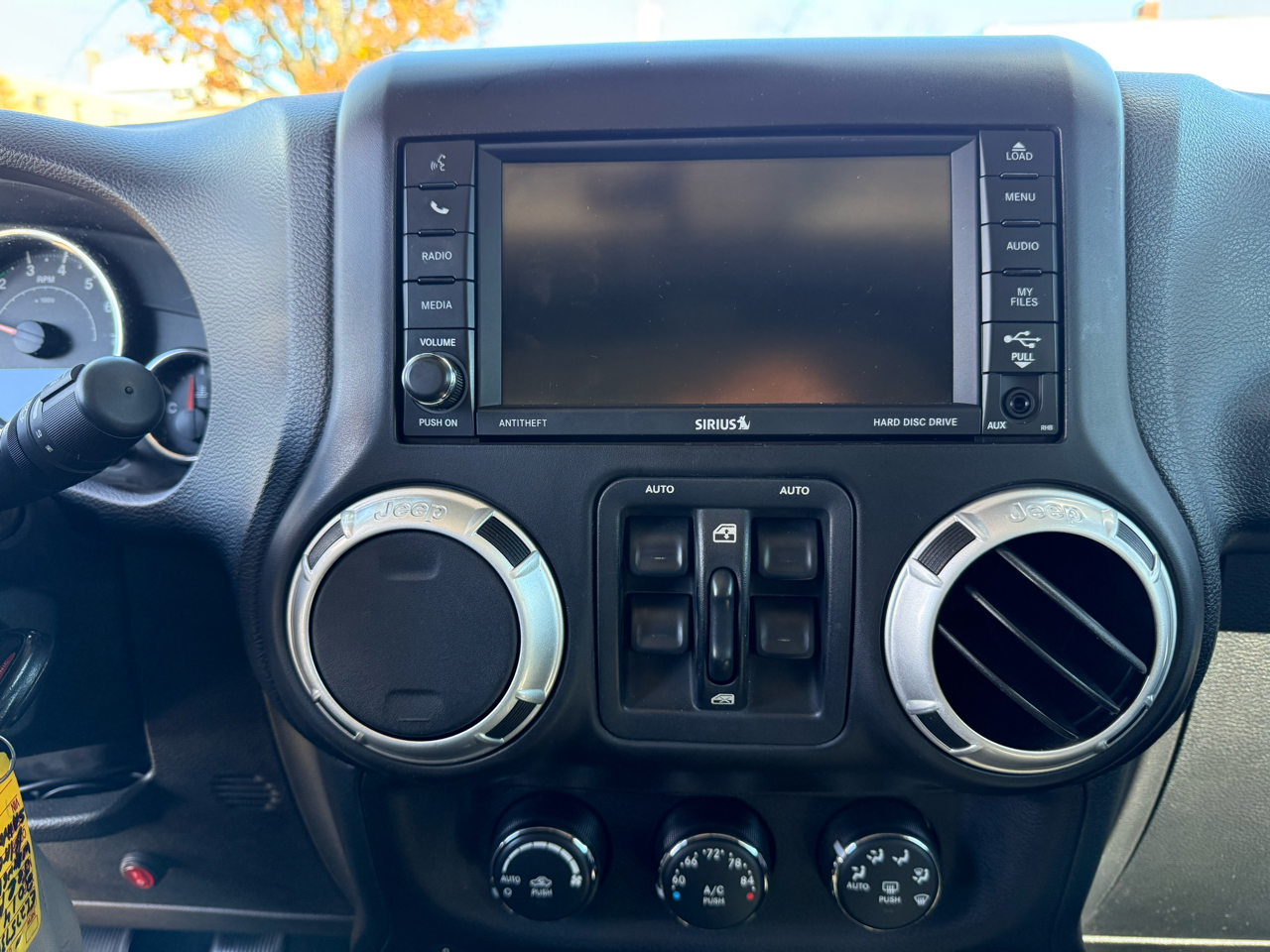 Jeep Wrangler Unlimited 4WD 4dr Sahara 2014