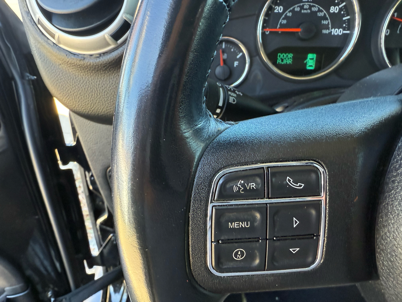 Jeep Wrangler Unlimited 4WD 4dr Sahara 2014