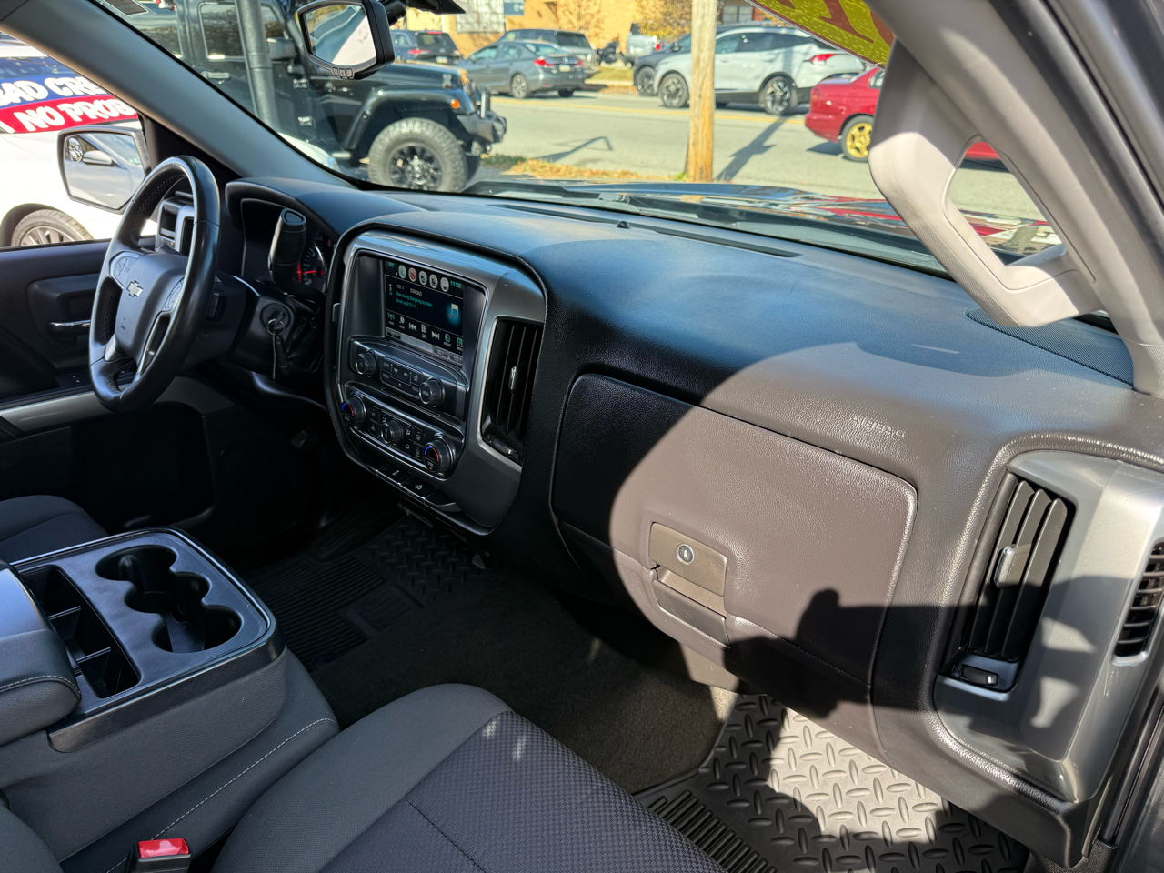 Chevrolet Silverado 1500 4WD Double Cab 143.5" LT w/1LT 2017
