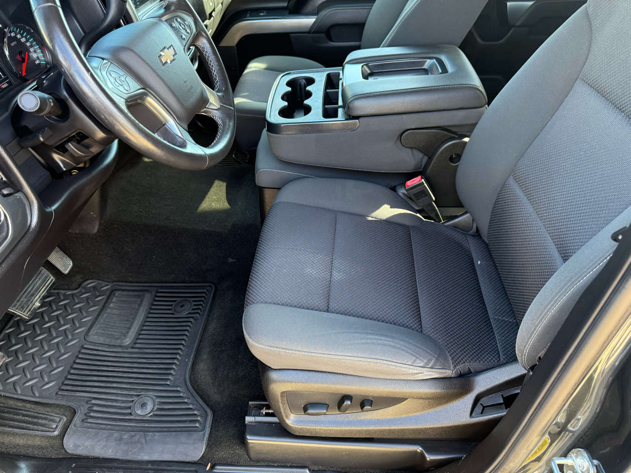 Chevrolet Silverado 1500 4WD Double Cab 143.5" LT w/1LT 2017