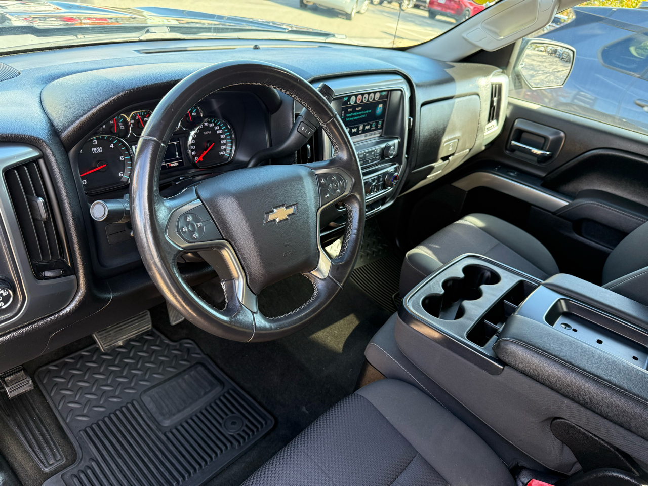 Chevrolet Silverado 1500 4WD Double Cab 143.5" LT w/1LT 2017