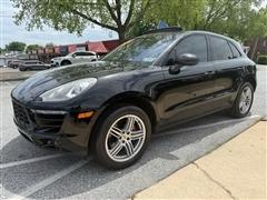 2016 Porsche Macan 