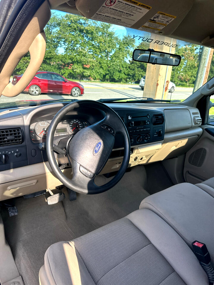 Ford F-250 SD XL SuperCab 2WD 2005