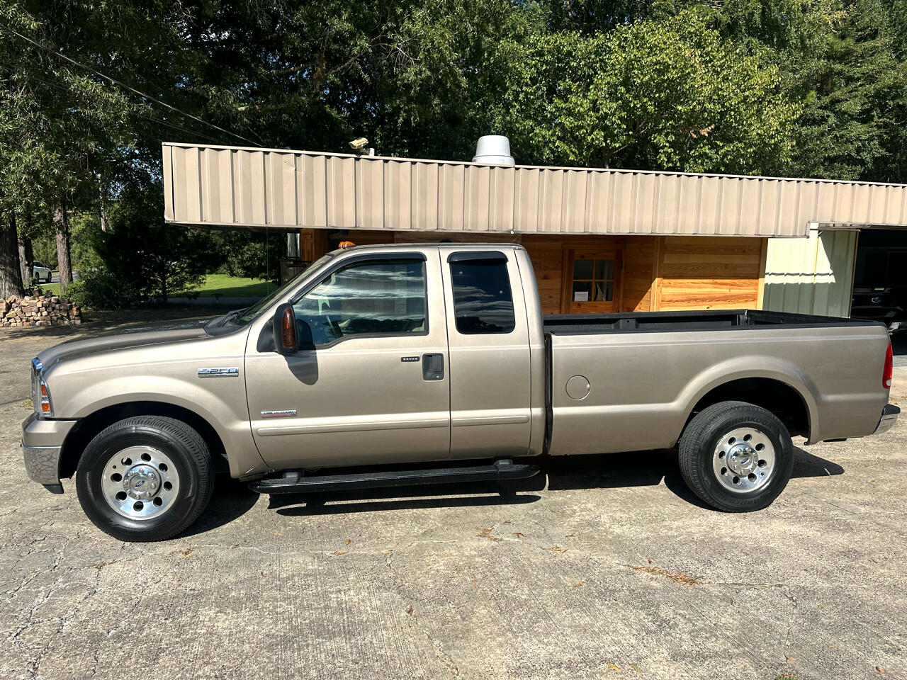 Ford F-250 SD XL SuperCab 2WD 2005