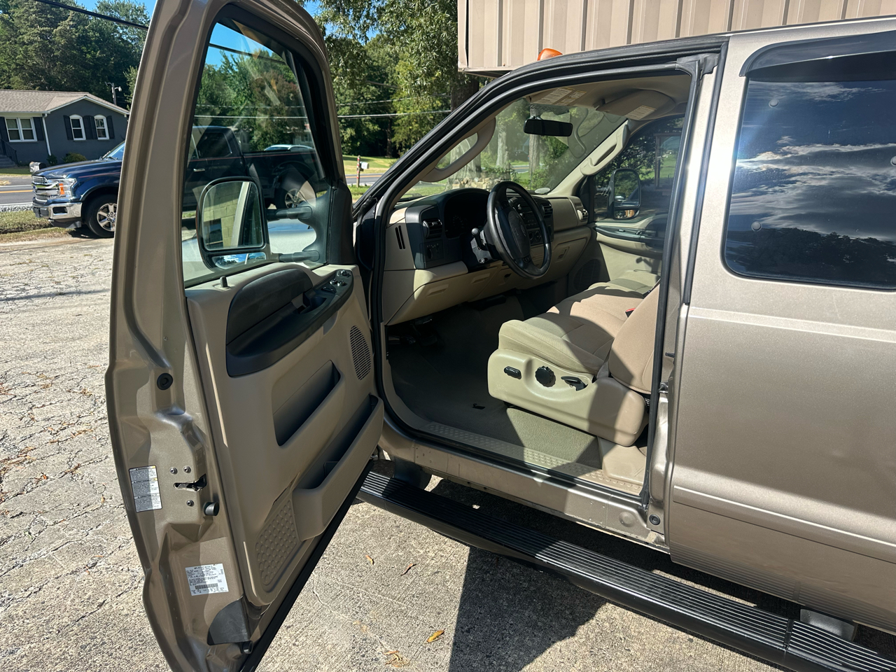 Ford F-250 SD XL SuperCab 2WD 2005