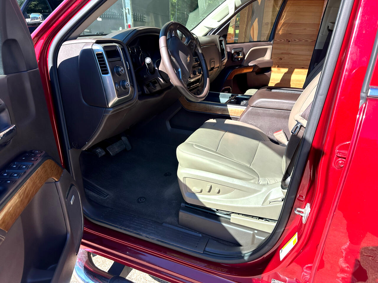 Chevrolet Silverado 1500 LTZ Crew Cab 4WD 2018