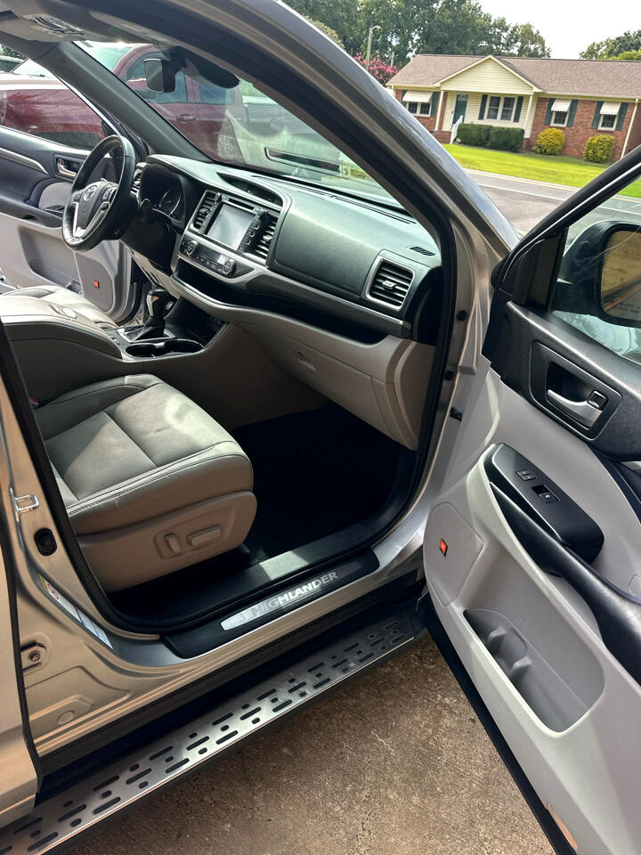 Toyota Highlander Limited AWD V6 2017