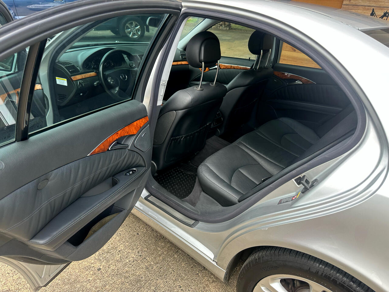 Mercedes-Benz E-Class E500 2005