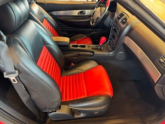 Ford Thunderbird  2003