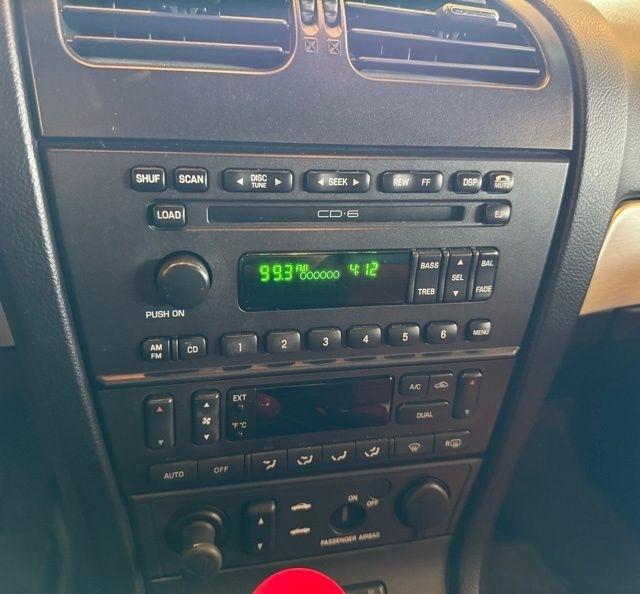 Ford Thunderbird  2003