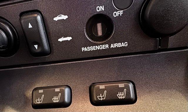 Ford Thunderbird  2003