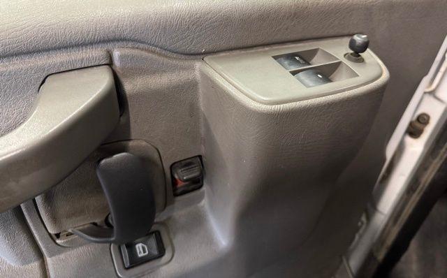 2016 GMC Savana Cargo Work Van - Photo 14