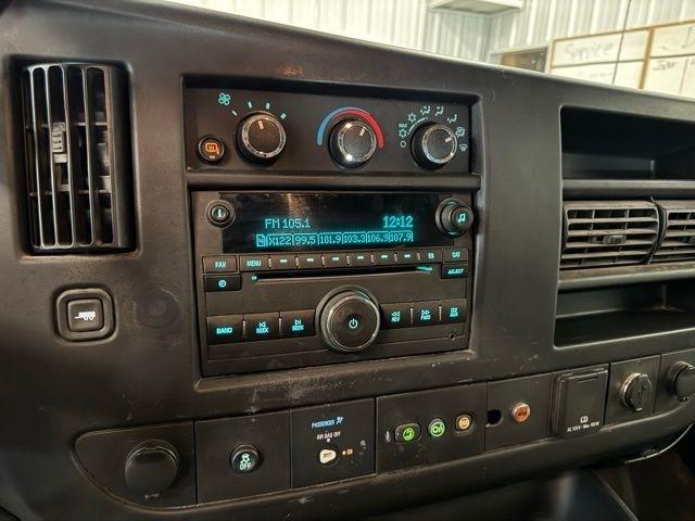2016 GMC Savana Cargo Work Van - Photo 17