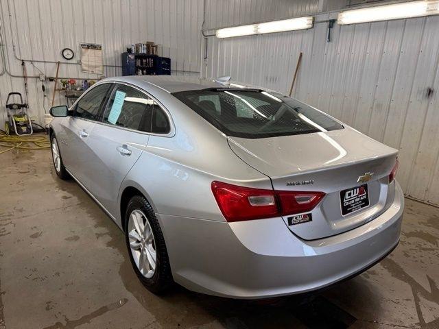 Chevrolet Malibu  2016