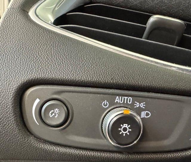 Chevrolet Malibu  2016