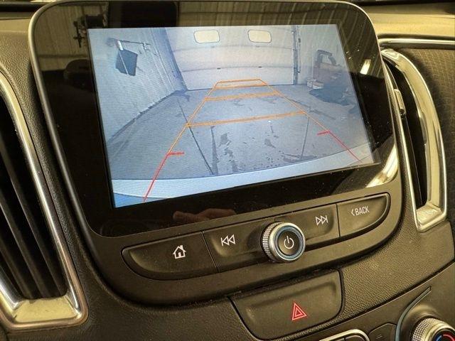 Chevrolet Malibu  2016