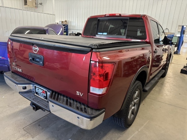 Nissan Titan  2015