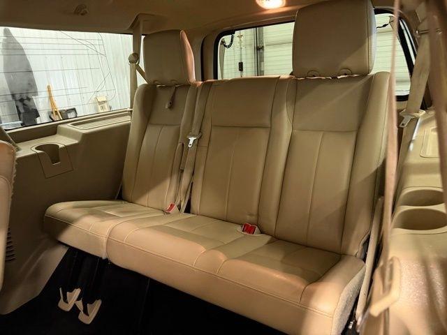 Ford Expedition  2016