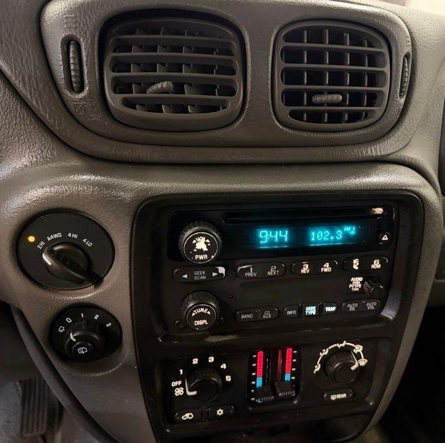 Chevrolet TrailBlazer LT 4WD 2004