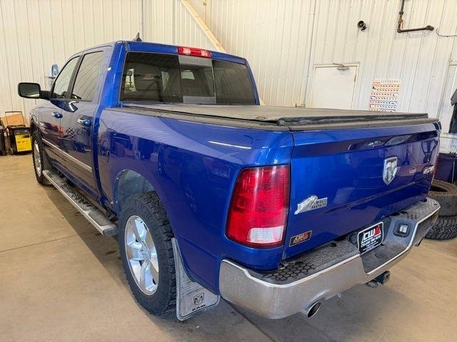 RAM 1500 SLT Crew Cab SWB 4WD 2015