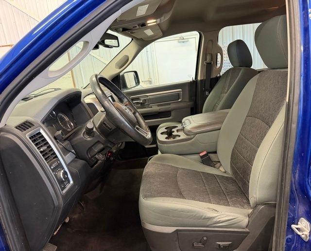 RAM 1500 SLT Crew Cab SWB 4WD 2015