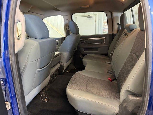 RAM 1500 SLT Crew Cab SWB 4WD 2015