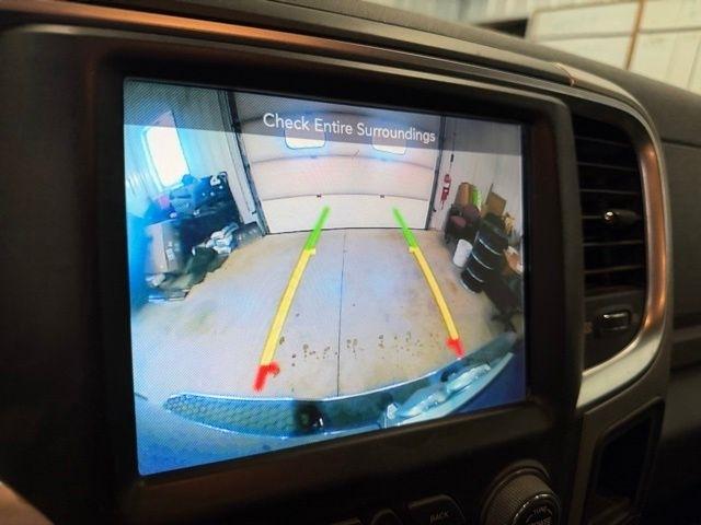 RAM 1500 SLT Crew Cab SWB 4WD 2015