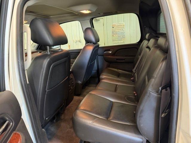 Chevrolet Avalanche LTZ 4WD 2011