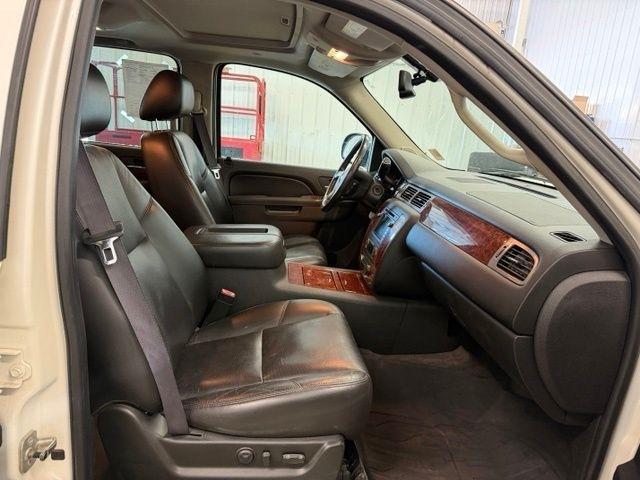 Chevrolet Avalanche LTZ 4WD 2011