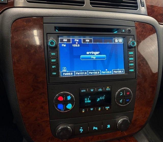 Chevrolet Avalanche LTZ 4WD 2011