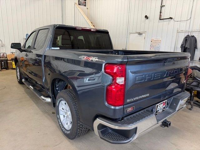 Chevrolet Silverado 1500 LT Crew Cab 4WD 2021