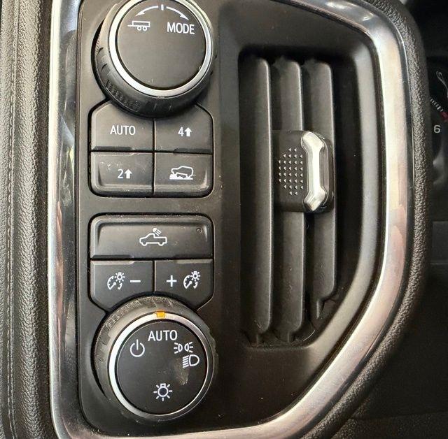 Chevrolet Silverado 1500 LT Crew Cab 4WD 2021