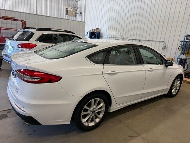Ford Fusion SE 2020