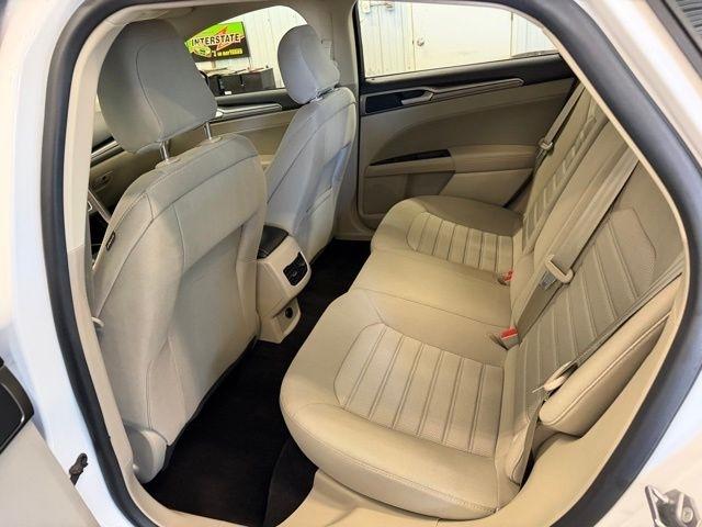 Ford Fusion SE 2020