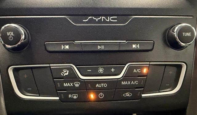 Ford Fusion SE 2020