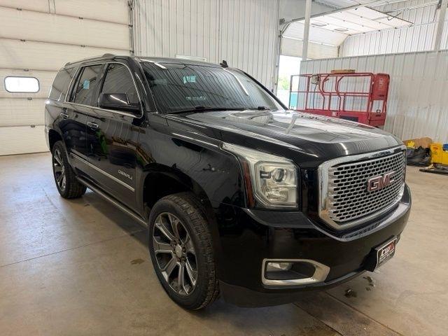 GMC Yukon Denali 4WD 2015