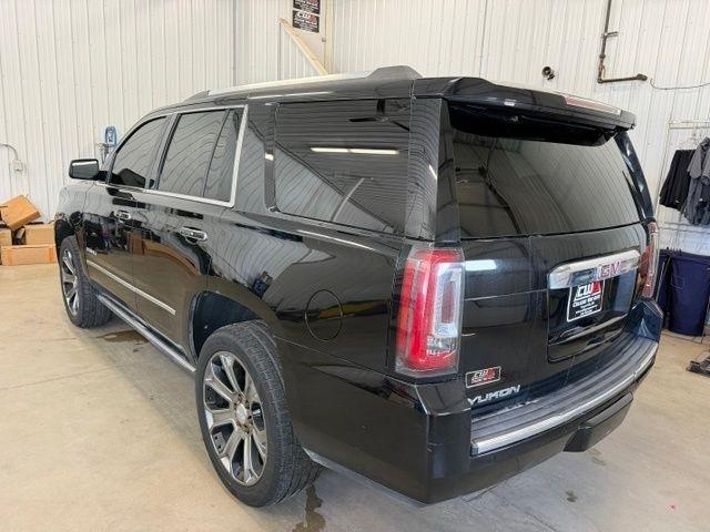 GMC Yukon Denali 4WD 2015