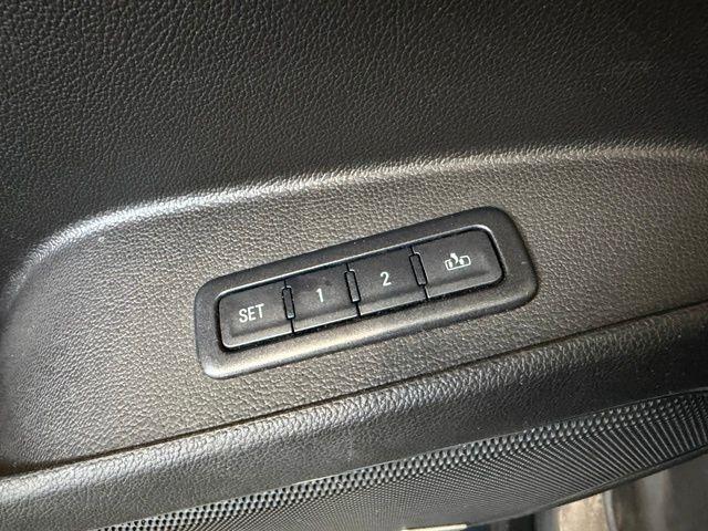GMC Yukon Denali 4WD 2015